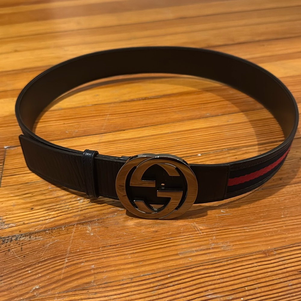 Authentic Gucci Belt. blue and red
